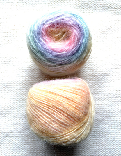 2 cakes x 50g Gradient Wool Blend Yarn : Colour 02 Pastel