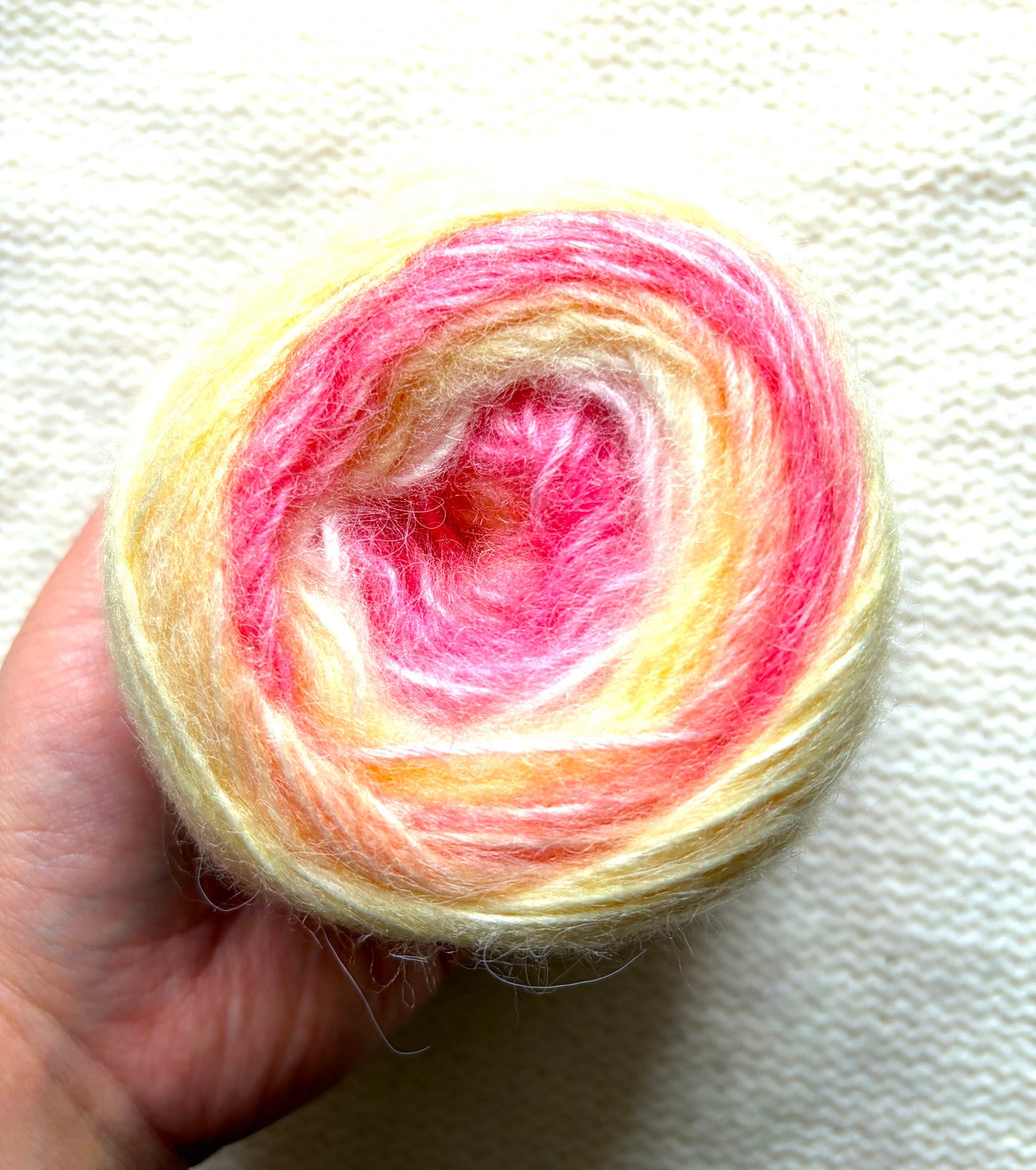 2 cakes x 50g Gradient Wool Blend Yarn : Colour 03 Pink and Yellow