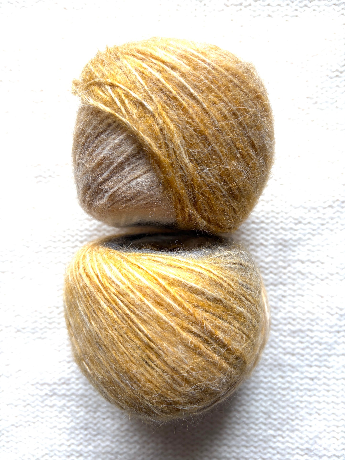 2 cakes x 50g Gradient Wool Blend Yarn : Colour 05 Brown and Grey