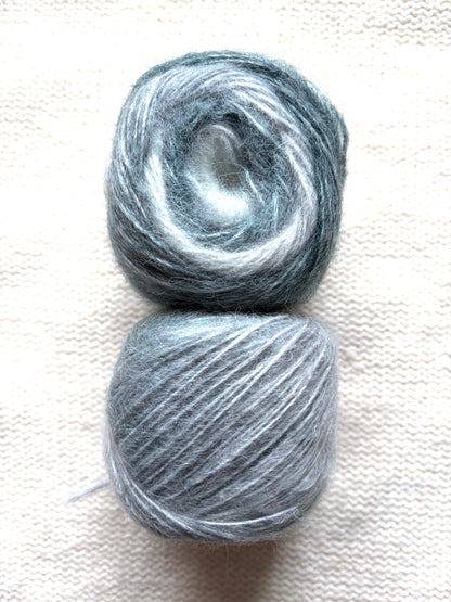 2 cakes x 50g Gradient Wool Blend Yarn : Colour 06 Grey