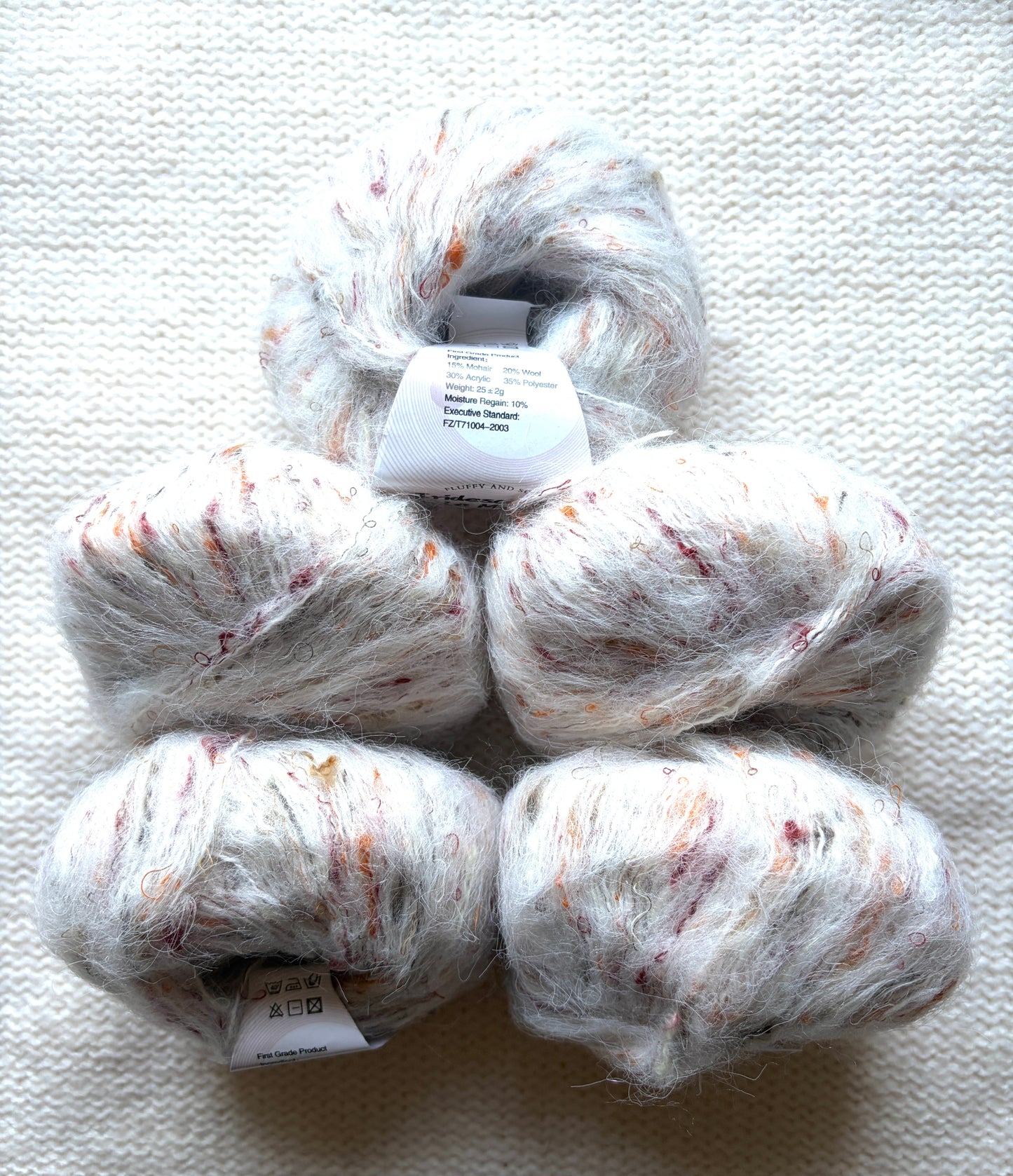 5 balls x 25g Mohair Wool yarn : Mohair + Wool + Acrylic + Polyester : 01 White
