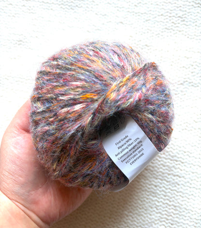 3 balls x 50g Alpaca yarn : 90% Alpaca + 10% Anti Pilling Fiber : Colour 03