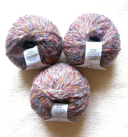 3 balls x 50g Alpaca yarn : 90% Alpaca + 10% Anti Pilling Fiber : Colour 03