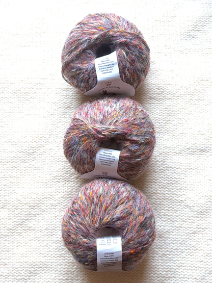 3 balls x 50g Alpaca yarn : 90% Alpaca + 10% Anti Pilling Fiber : Colour 03