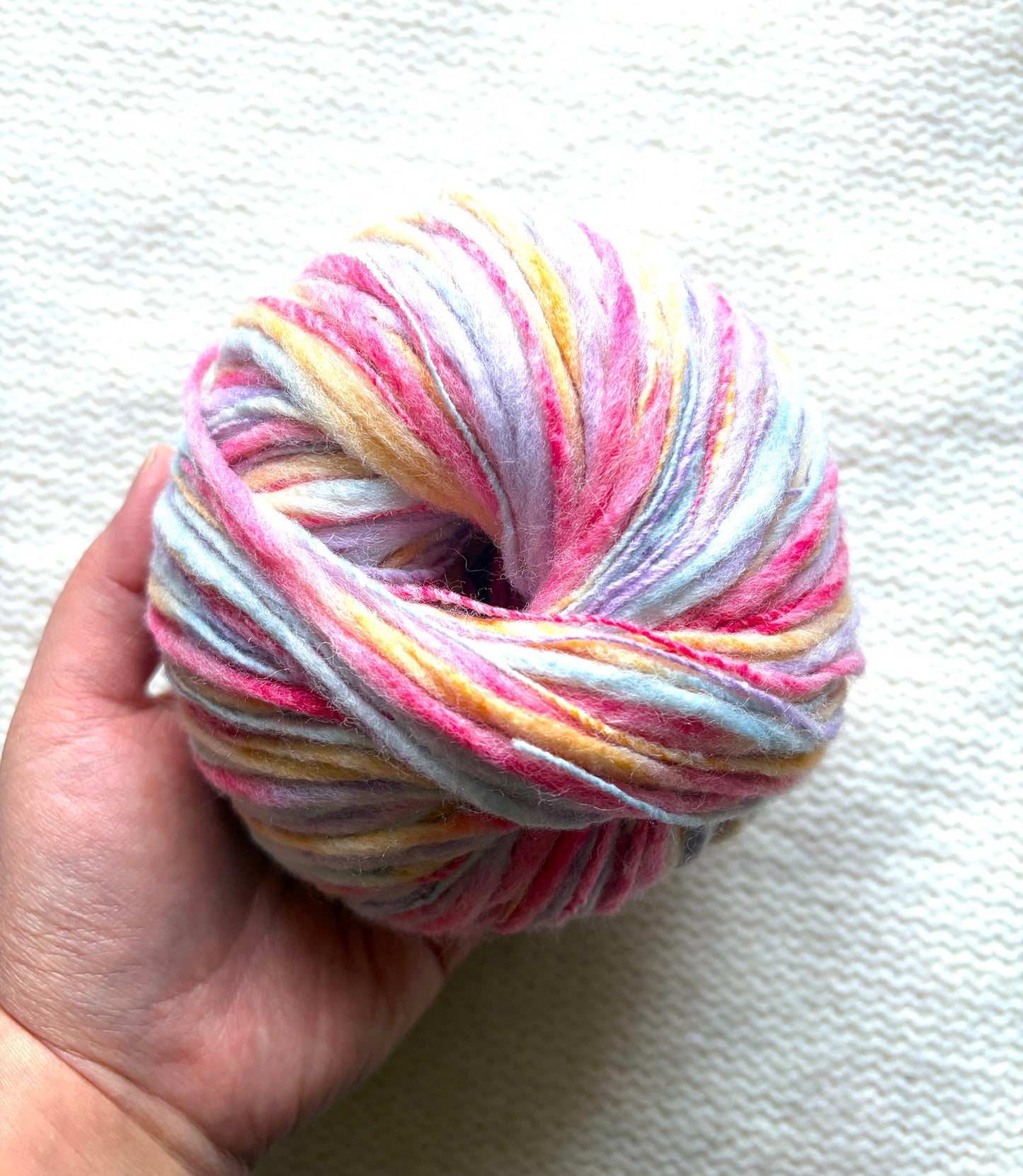 3 balls x 50g Australian Wool Blend Uneven / Slub yarn : Colour 06