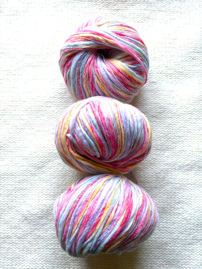3 balls x 50g Australian Wool Blend Uneven / Slub yarn : Colour 06