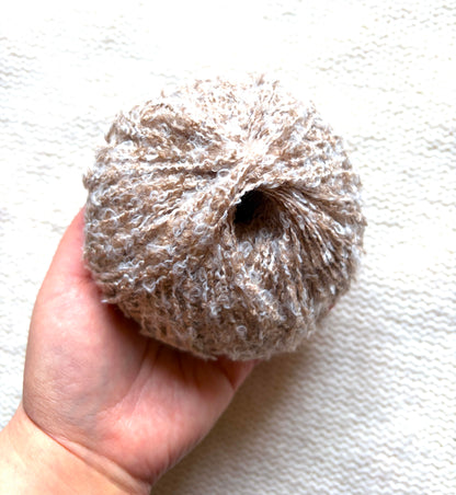 3 balls x 50g Alpaca Blend Yarn : 65% Alpaca + Polyester + Anti Pilling Fiber