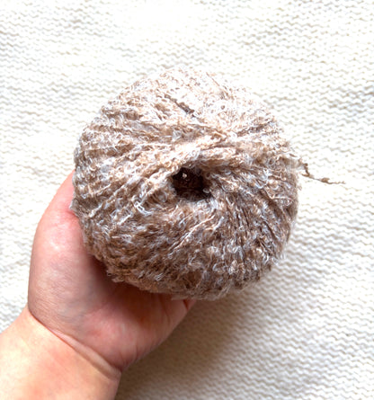 3 balls x 50g Alpaca Blend Yarn : 65% Alpaca + Polyester + Anti Pilling Fiber