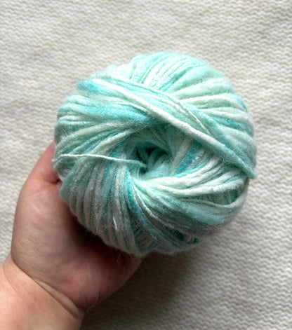 3 balls x 50g Australian Wool Blend Uneven / Slub yarn : Colour 03