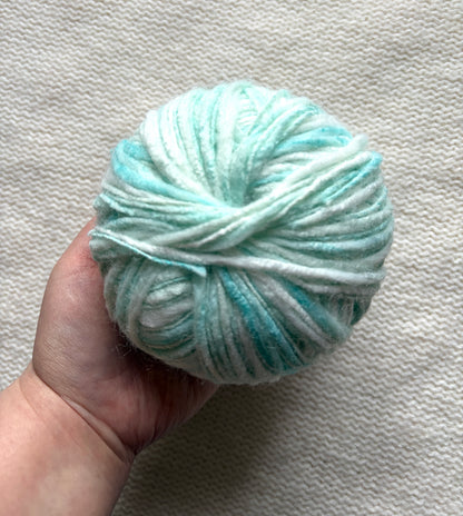 3 balls x 50g Australian Wool Blend Uneven / Slub yarn : Colour 03