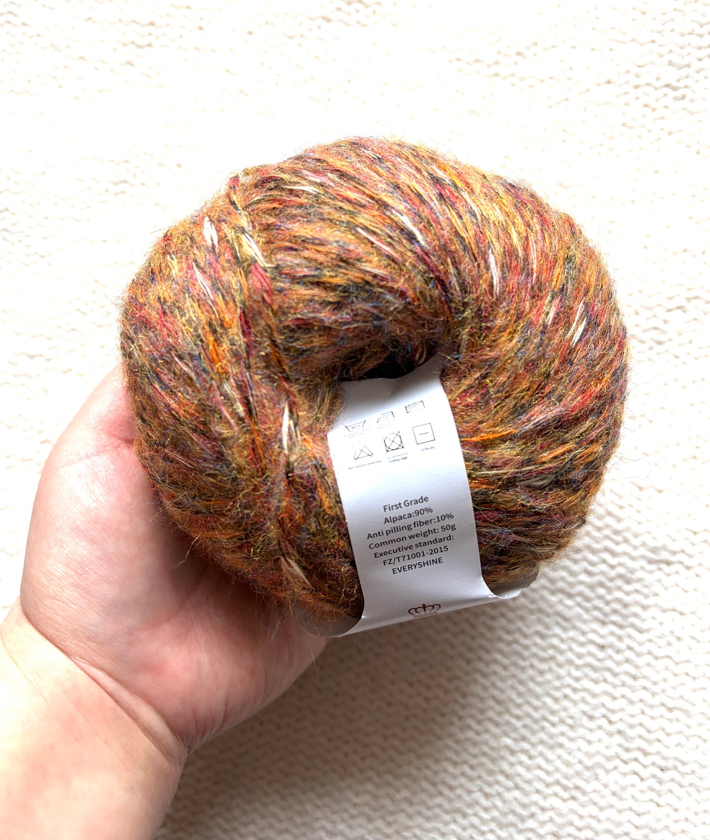 3 balls x 50g Alpaca yarn : 90% Alpaca + 10% Anti Pilling Fiber : Colour 17