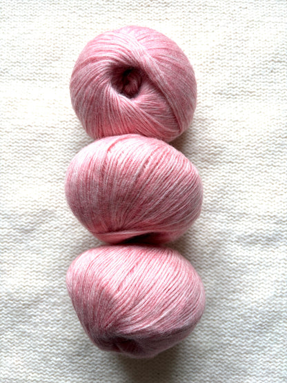 3 balls x 50g 90% Cashmere yarn : Cashmere + Bamboo fiber : Pink