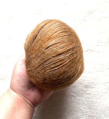 3 balls x 50g 90% Cashmere yarn : Cashmere + Bamboo fiber : 15 Caramel Brown