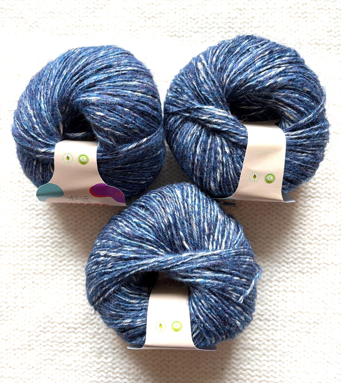 3 balls x 50g Wool Blend Spray Yarn : Wool + Acrylic + Nylon : 08 Navy