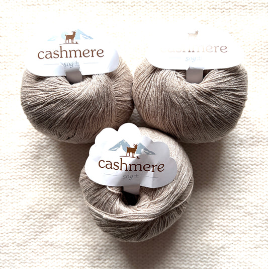 3 balls x 50g Cashmere yarn : 100% Cashmere : 04 Camel
