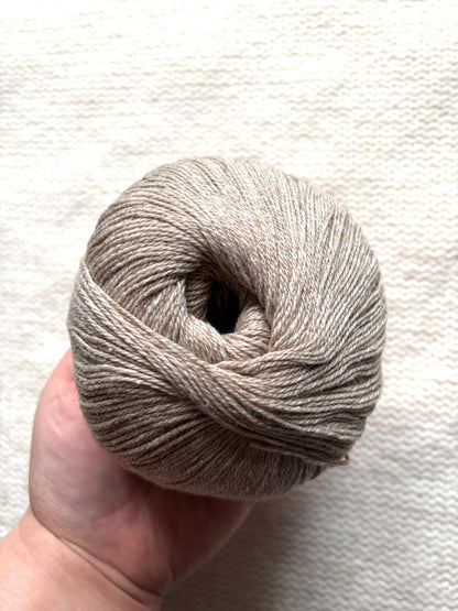 3 balls x 50g Cashmere yarn : 100% Cashmere : 04 Camel
