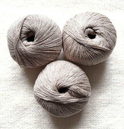 3 balls x 50g Cashmere yarn : 100% Cashmere : 04 Camel