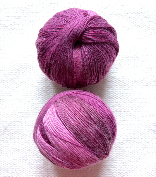 2 balls x 100g Gradient Wool Blend yarn : 70% Wool + Polyester : 01 Orchid Ombre
