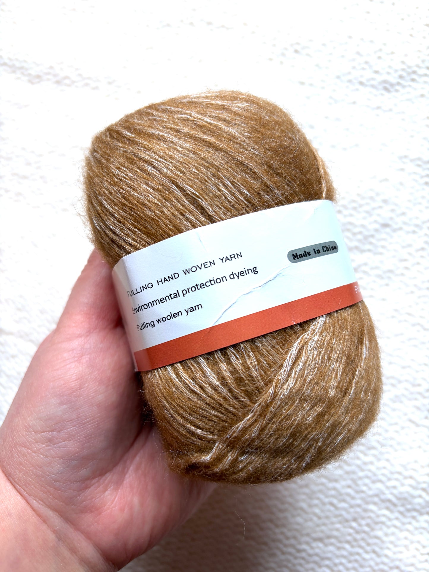 3 balls x 50g 95% Cashmere yarn : 95% Cashmere + 5% Acrylic : 15 Caramel Brown