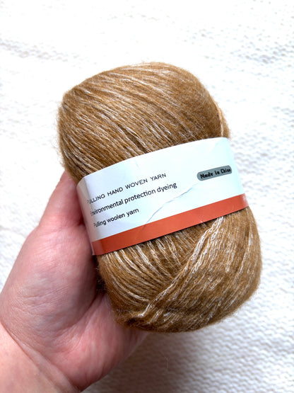 3 balls x 50g 95% Cashmere yarn : 95% Cashmere + 5% Acrylic : 15 Caramel Brown