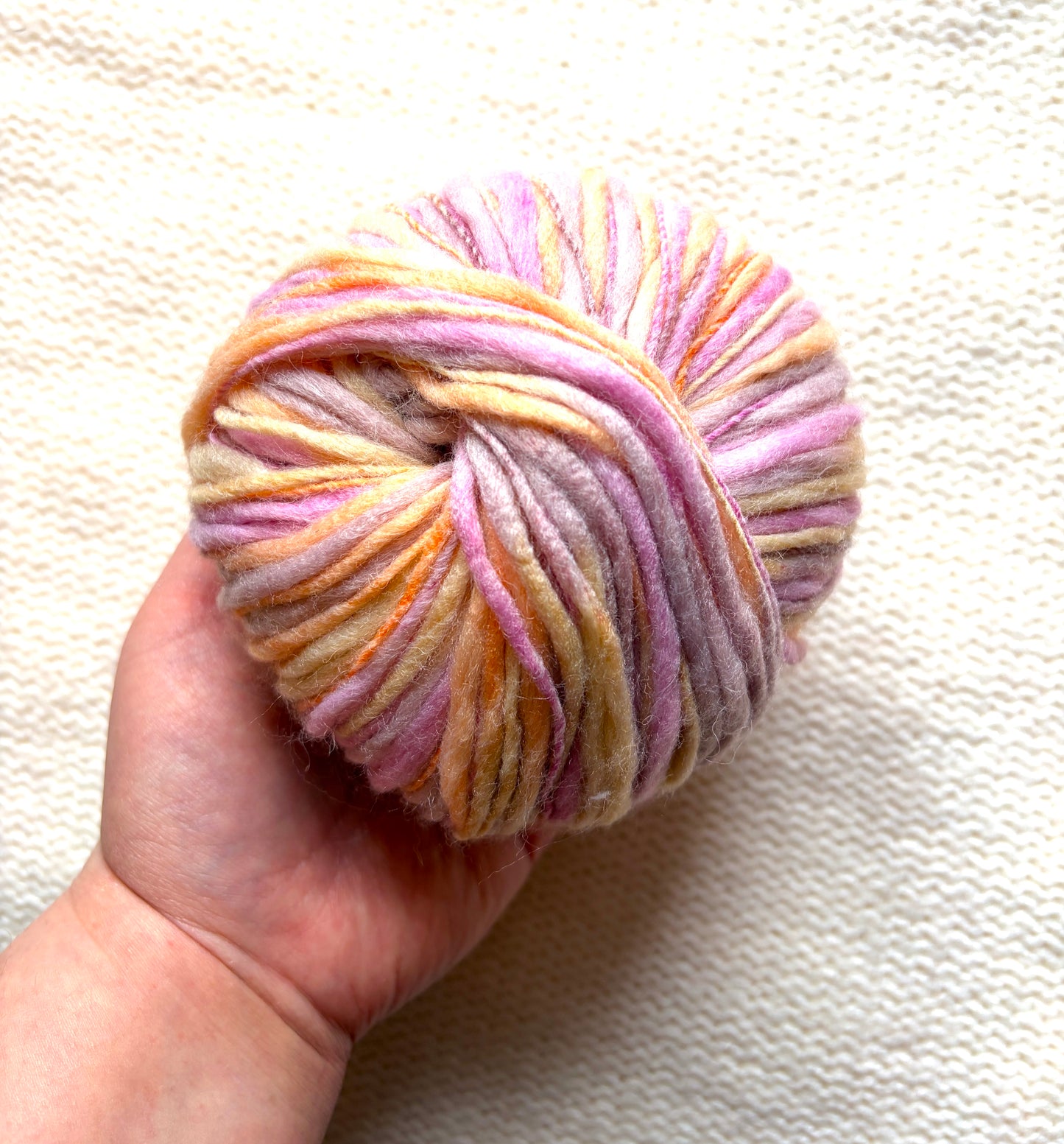 3 balls x 50g Australian Wool Blend Uneven / Slub yarn : Colour 05