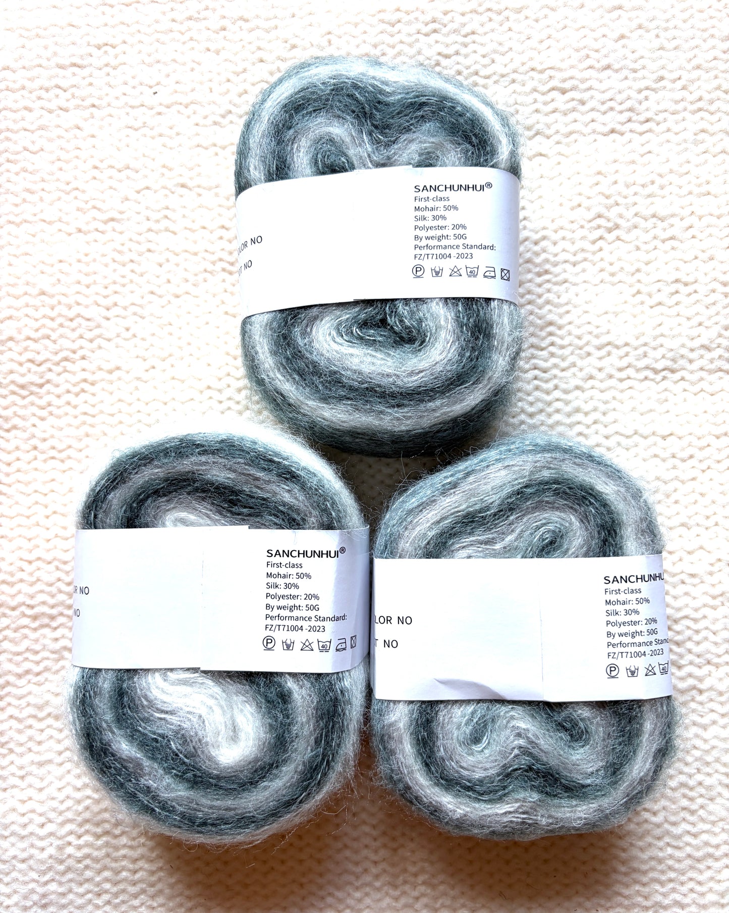 3 cakes x 50g Gradient Mohair Silk Yarn : Mohair + Silk+ Polyester : 09 Grey