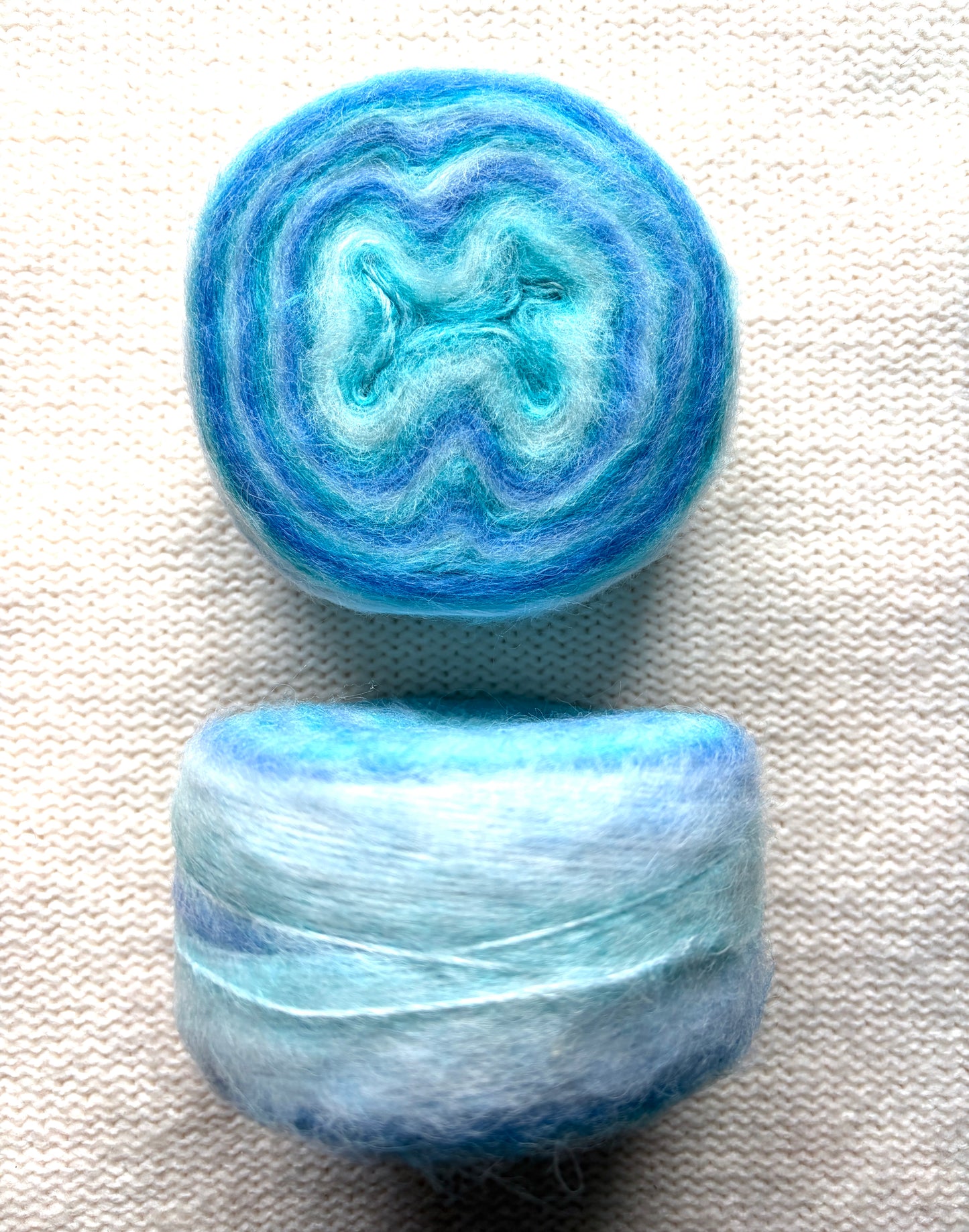 1 cake x 100g Ombre Mohair Blend Yarn : 05 Blue Ombre