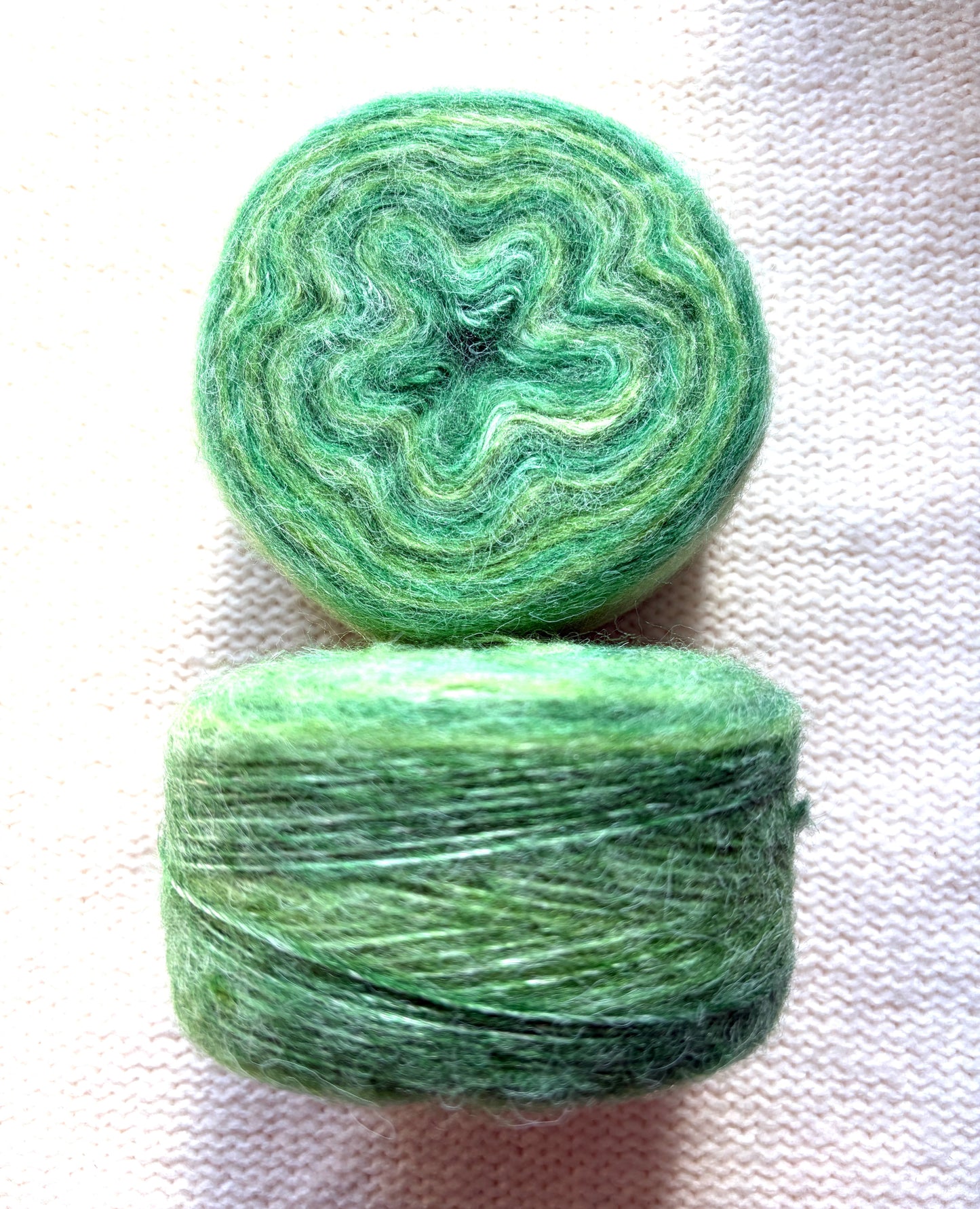1 cake x 100g Ombre Mohair Blend Yarn : 02 Green