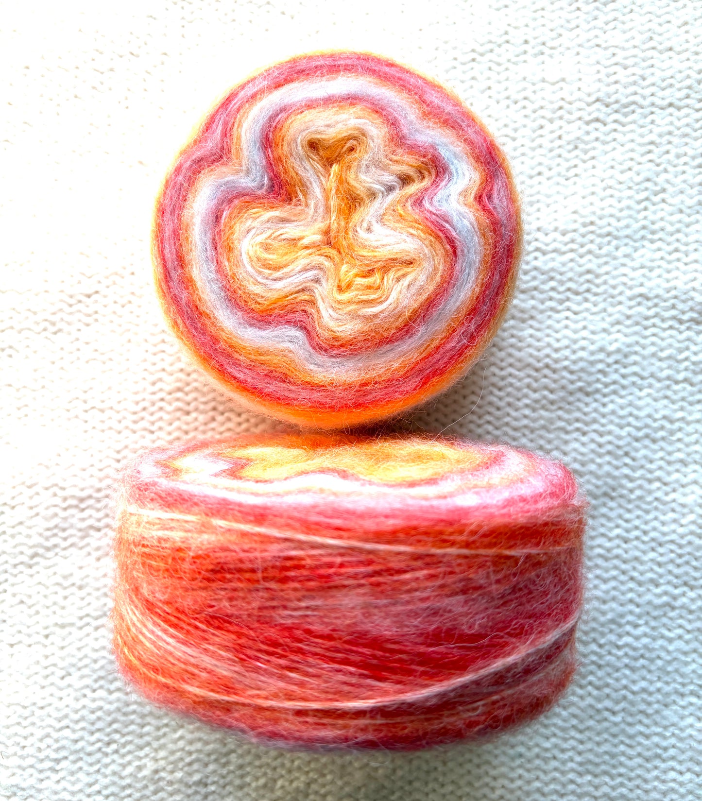 1 cake x 100g Ombre Mohair Blend Yarn : 21 Orange Ombre