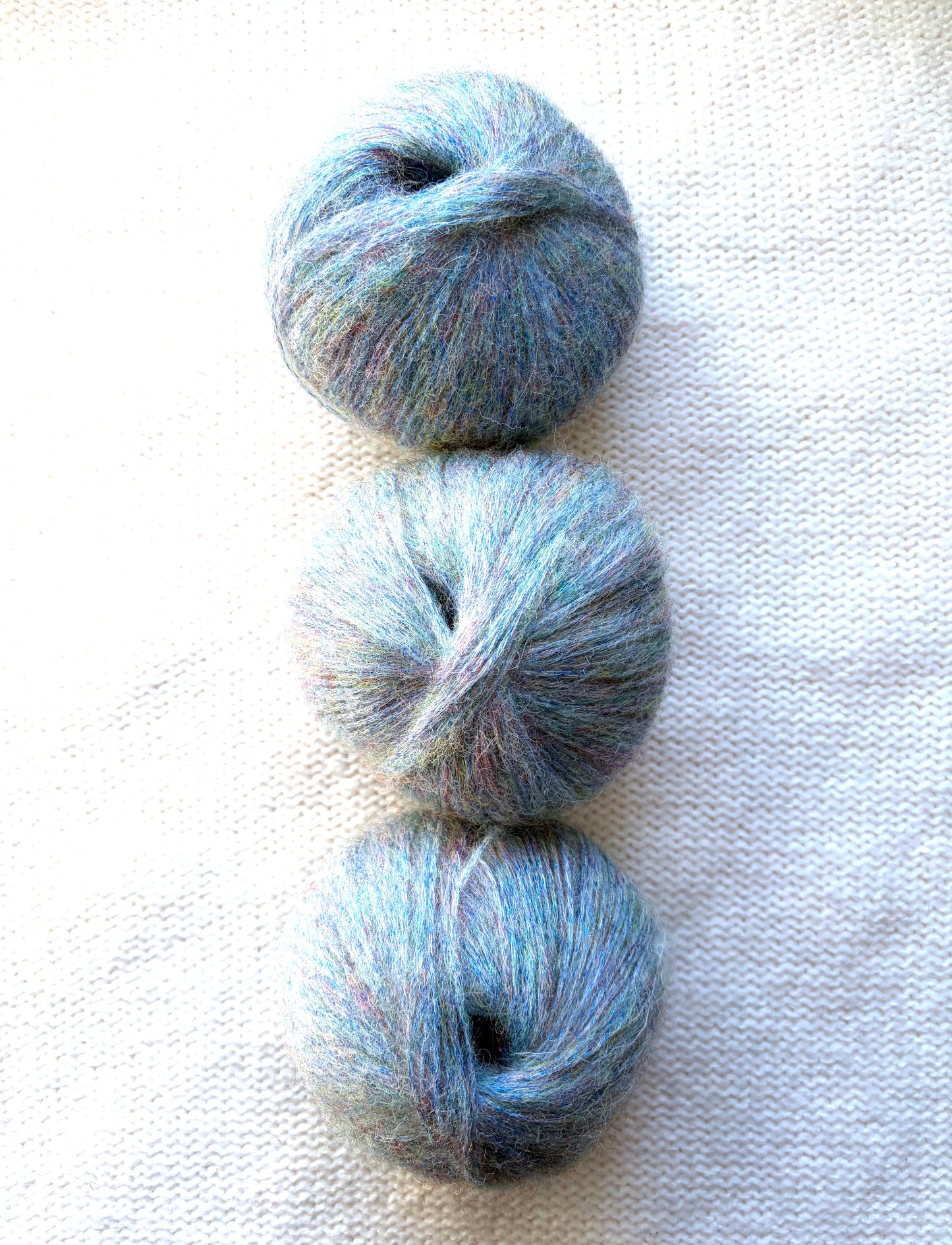 3 balls x 25g Glitter Mohair yarn : Mohair + Wool + Rayon : 21 Blue Sky