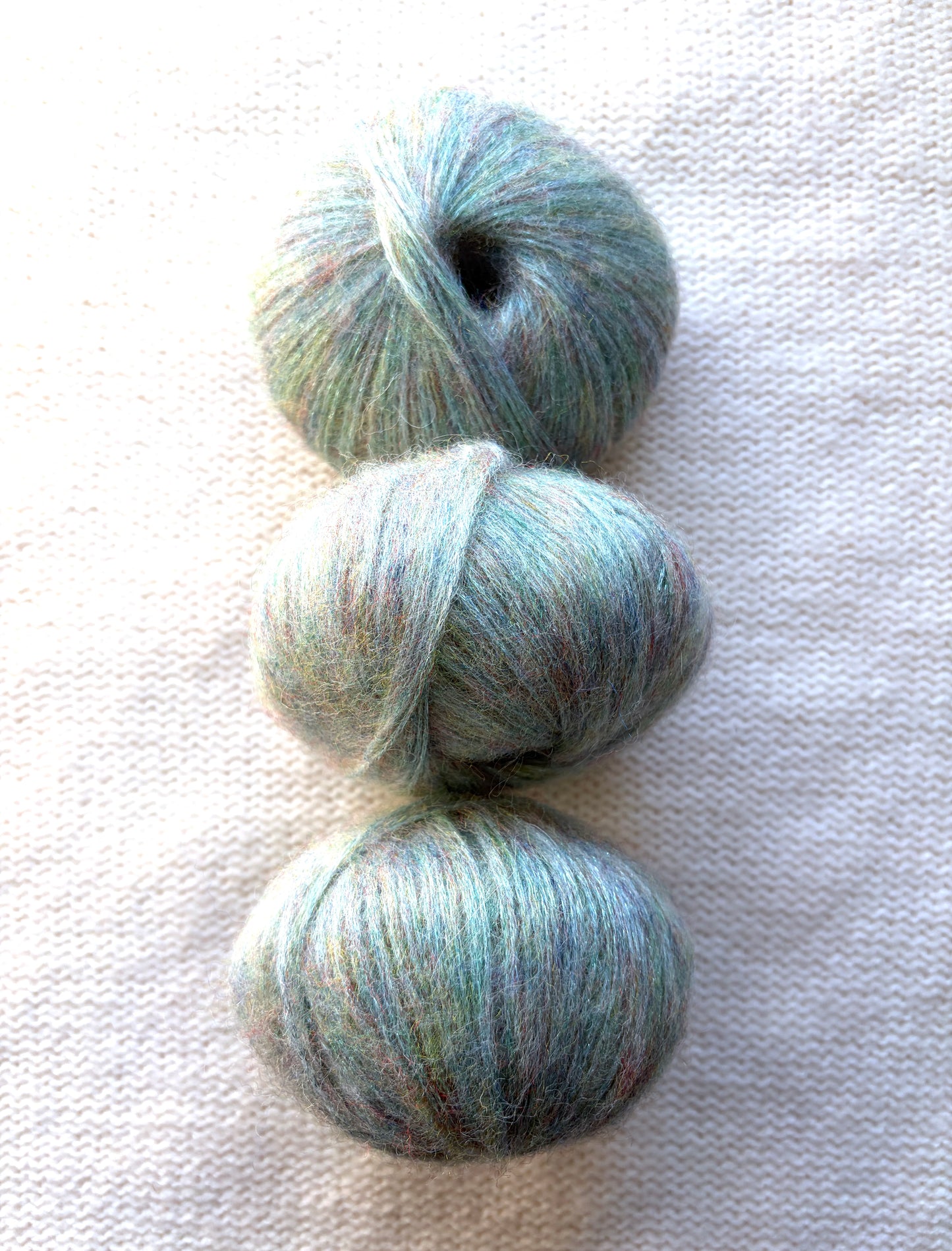 3 balls x 25g Glitter Mohair yarn : Mohair + Wool + Rayon : 26 Mint Green