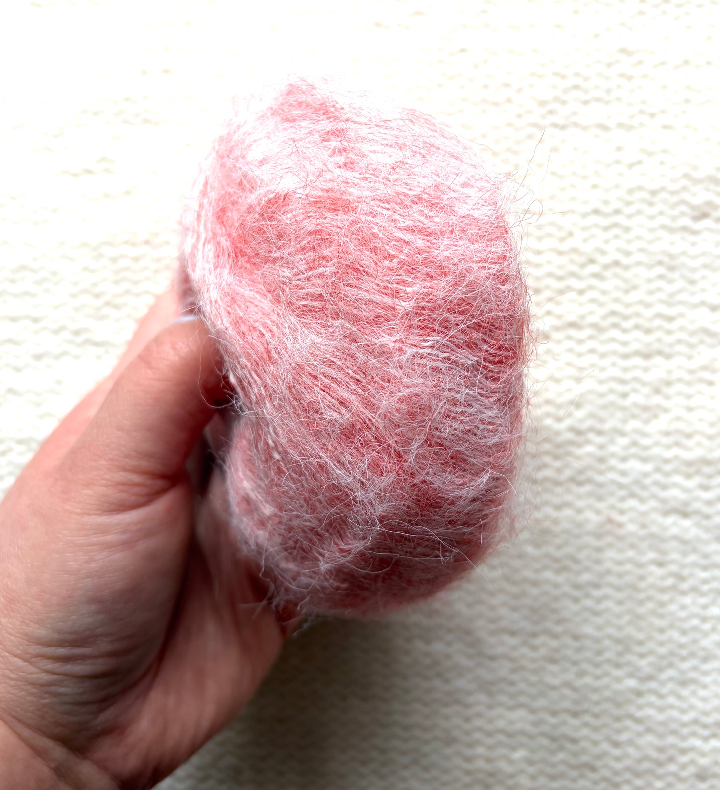 6 balls x 25g Alpaca Mohair yarn : Mohair + Alpaca + Acrylic : Colour 19 Cherry Blossom