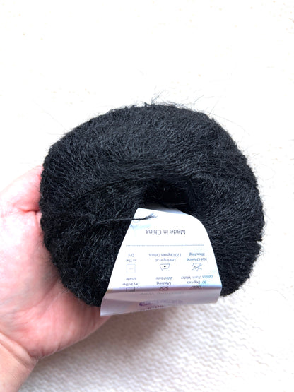 6 balls x 25g Alpaca Mohair yarn : Mohair + Alpaca + Acrylic : Colour 18 Black