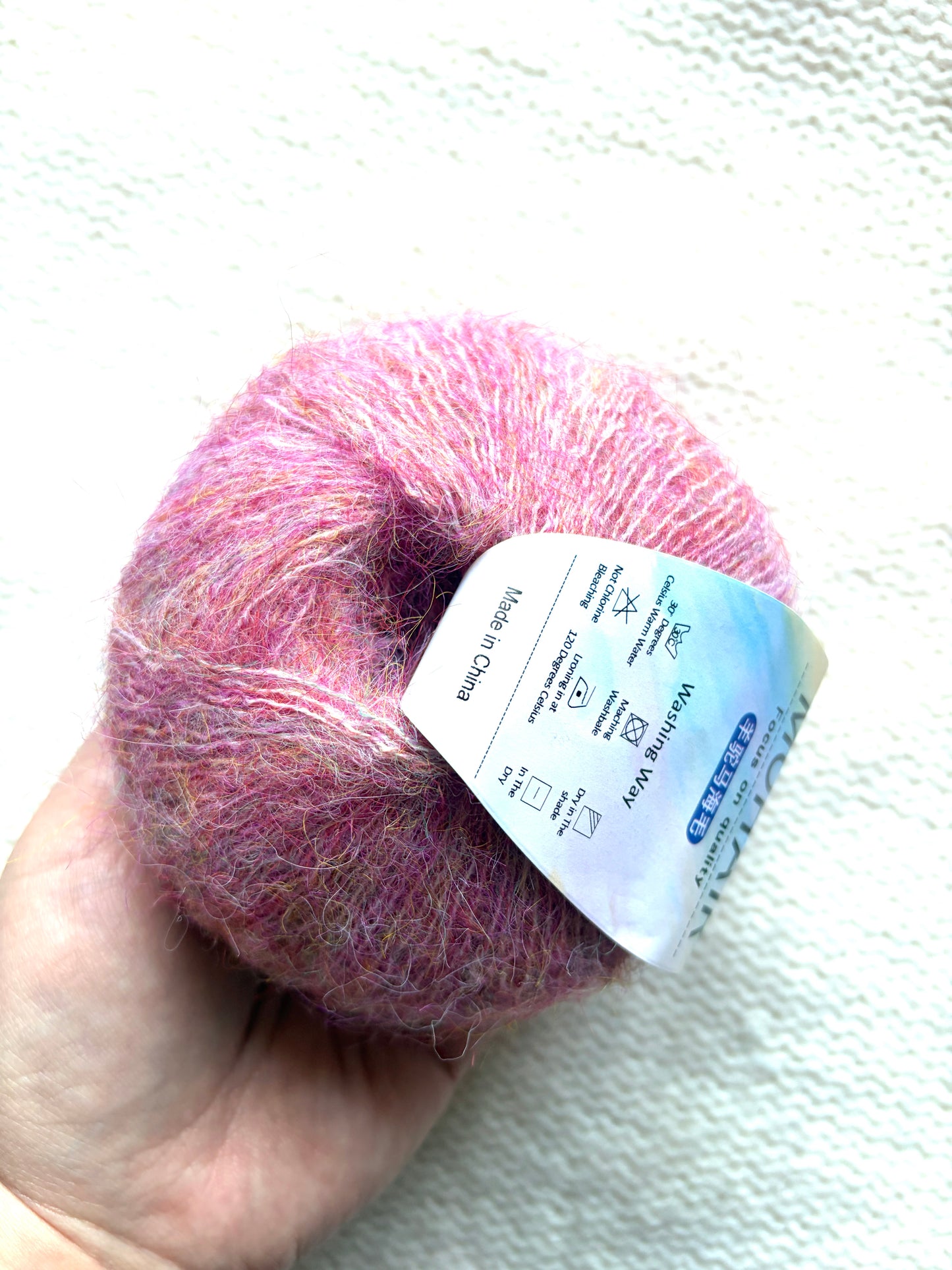 6 balls x 25g Alpaca Mohair yarn : Mohair + Alpaca + Acrylic : Colour 03 Strawberry