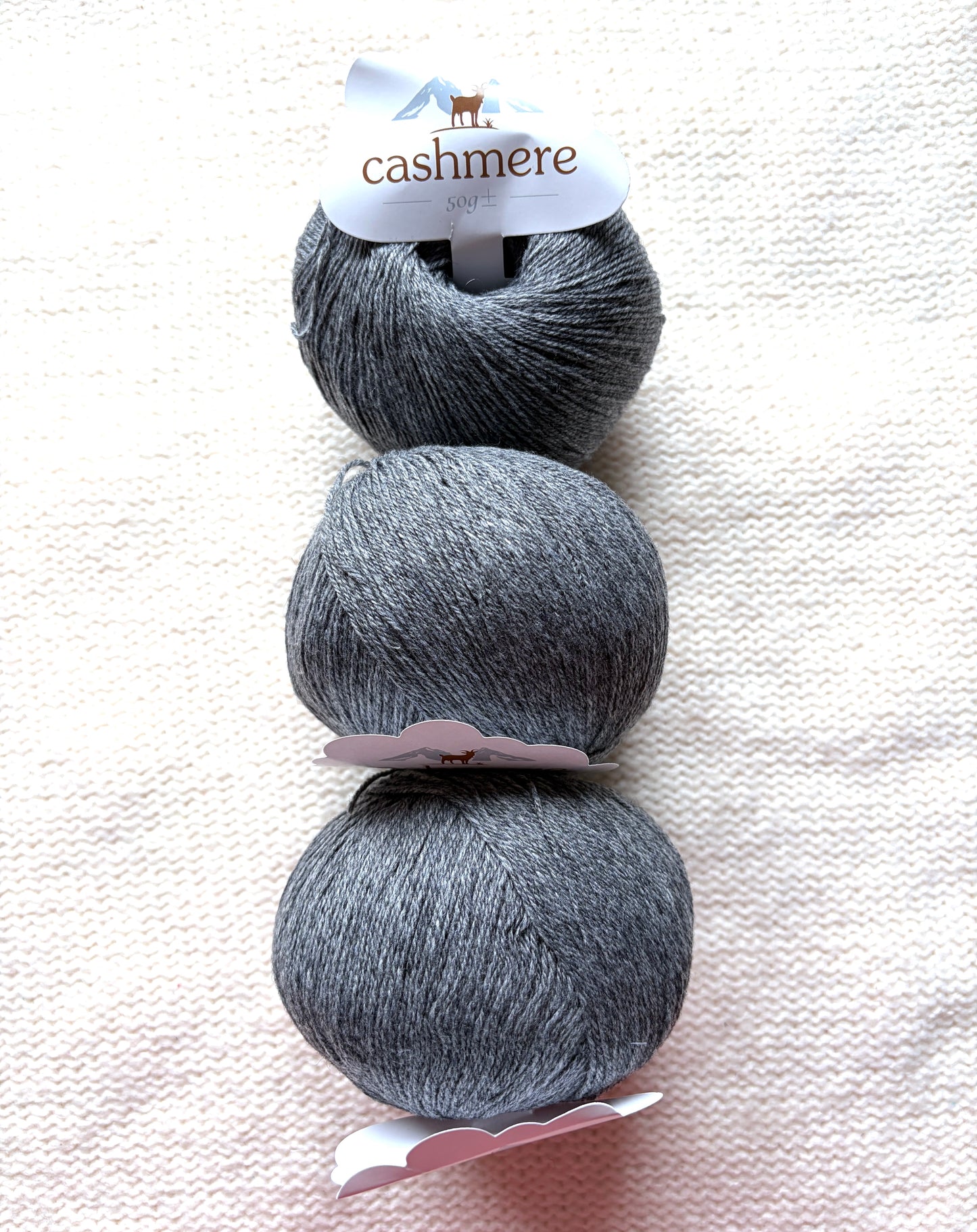 3 balls x 50g Cashmere yarn : 100% Cashmere : 14 Dark Grey
