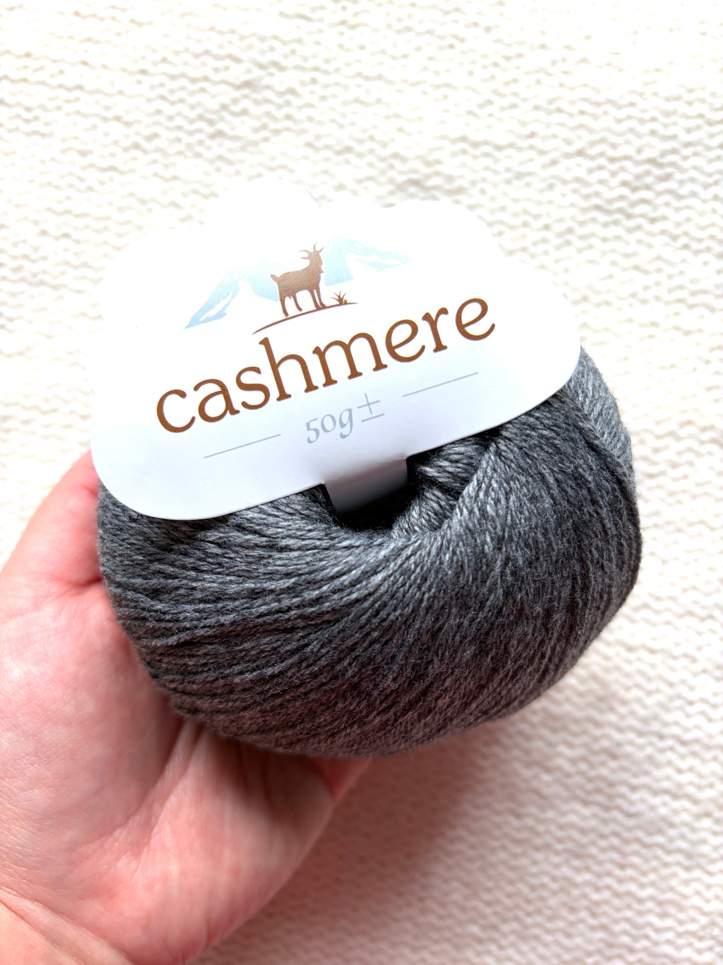 3 balls x 50g Cashmere yarn : 100% Cashmere : 14 Dark Grey