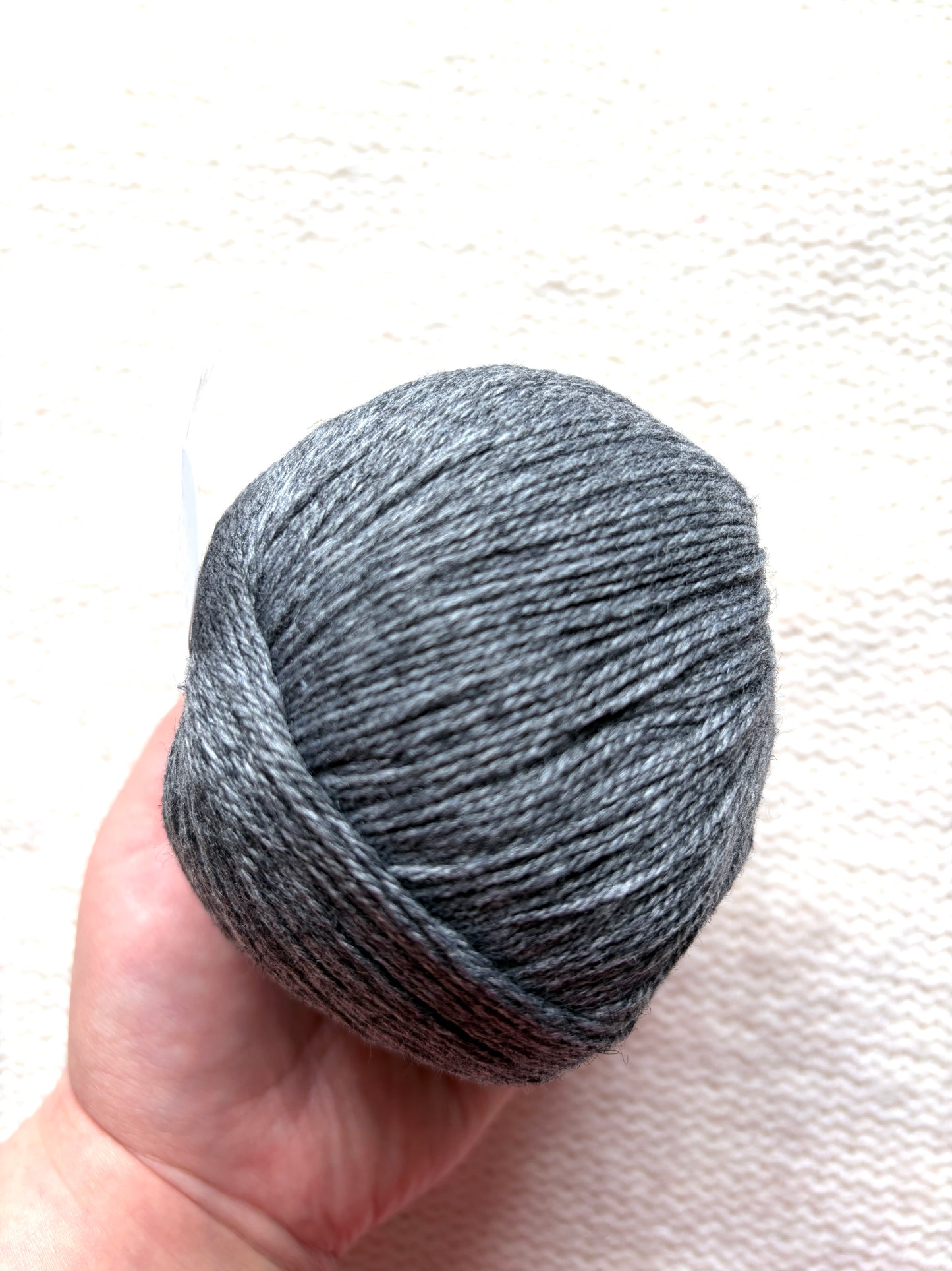 3 balls x 50g Cashmere yarn : 100% Cashmere : 14 Dark Grey