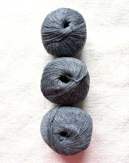 3 balls x 50g Cashmere yarn : 100% Cashmere : 14 Dark Grey