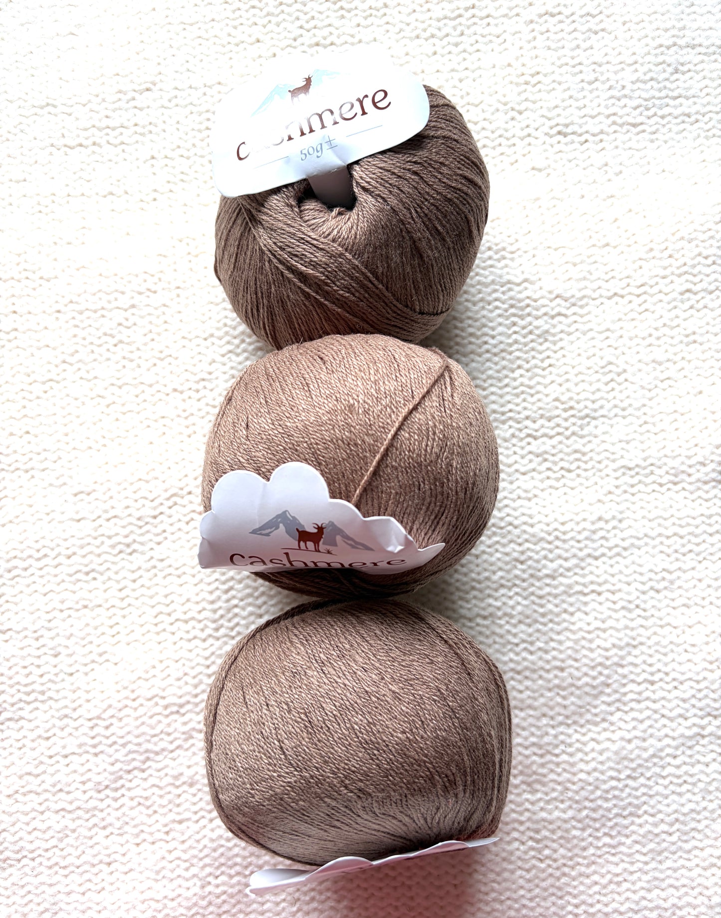 3 balls x 50g Cashmere yarn : 100% Cashmere : 16 Chestnut Brown