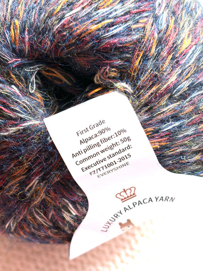 3 balls x 50g Alpaca yarn : 90% Alpaca + 10% Anti Pilling Fiber : Colour 01
