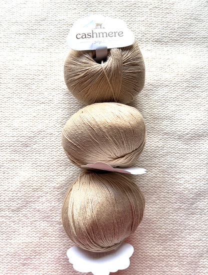 3 balls x 50g Cashmere yarn : 100% Cashmere : 20 Warm Caramel