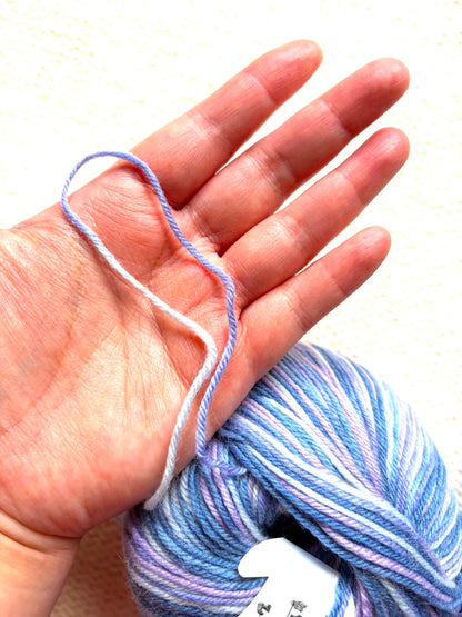 3 balls x 50g Fancy Wool Blend  yarn : 95% Wool : Colour 02 Iris