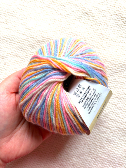 3 balls x 50g Fancy Wool Blend  yarn : 95% Wool : Colour 14 Sprinkles