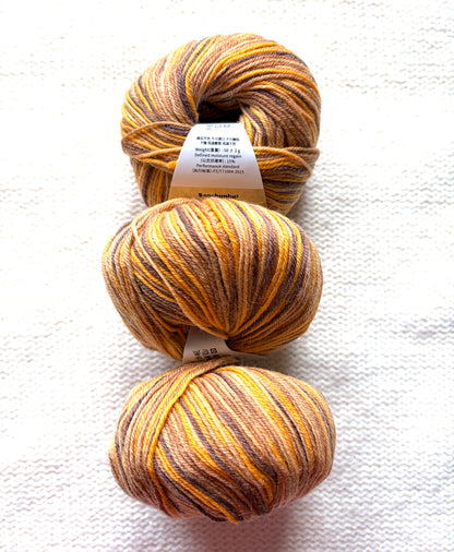 3 balls x 50g Fancy Wool Blend  yarn : 95% Wool : Colour 01 Terracotta