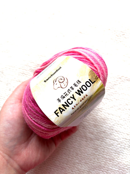 3 balls x 50g Fancy Wool Blend  yarn : 95% Wool : Colour 18 Strawberry