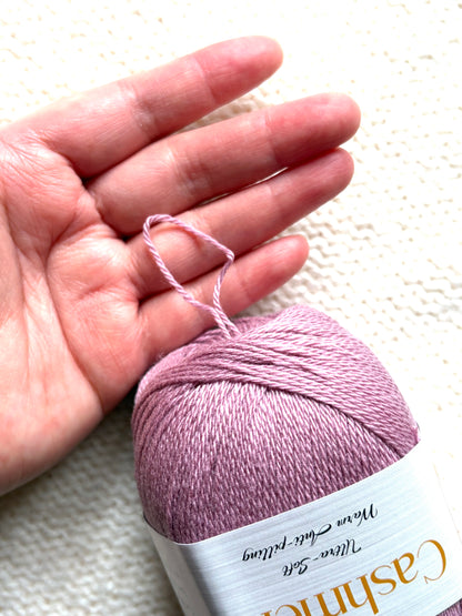 3 balls x 50g Cashmere Ultra Soft Yarn : 80% Cashmere : 08 Berry