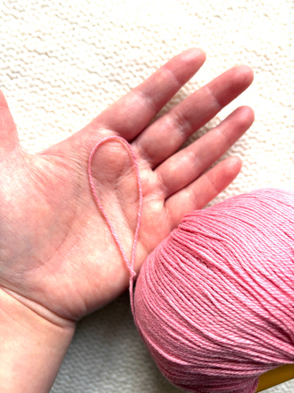 4 balls x 50g Cashmere yarn : 95% Cashmere + 5% Acrylic : 53 Watermelon