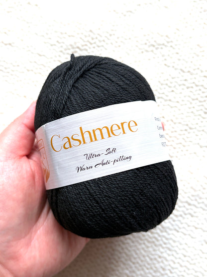 3 balls x 50g Cashmere Ultra Soft Yarn : 80% Cashmere : 05 Black