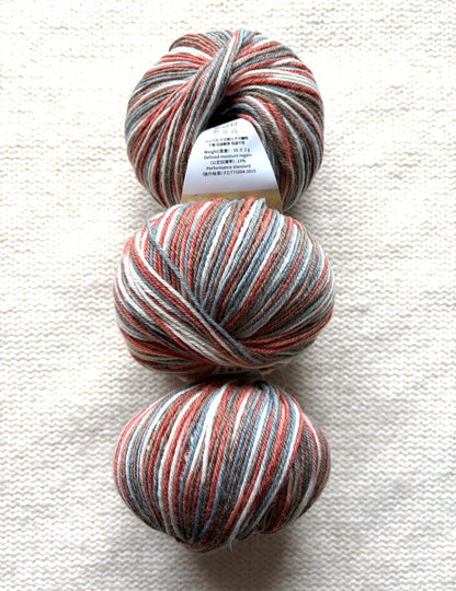 3 balls x 50g Fancy Wool Blend  yarn : 95% Wool : Colour 09 Autumn