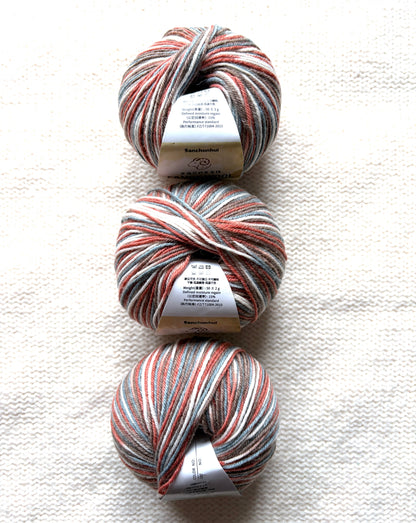 3 balls x 50g Fancy Wool Blend  yarn : 95% Wool : Colour 09 Autumn